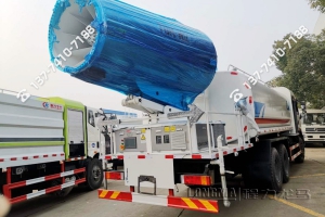 小型车载雾炮车 抑尘车图片