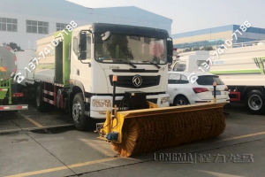 进口品牌雾炮车 喷雾消毒车价位